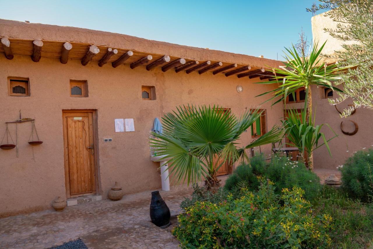 Maison Etoile Du Desert Aït Boukha Buitenkant foto