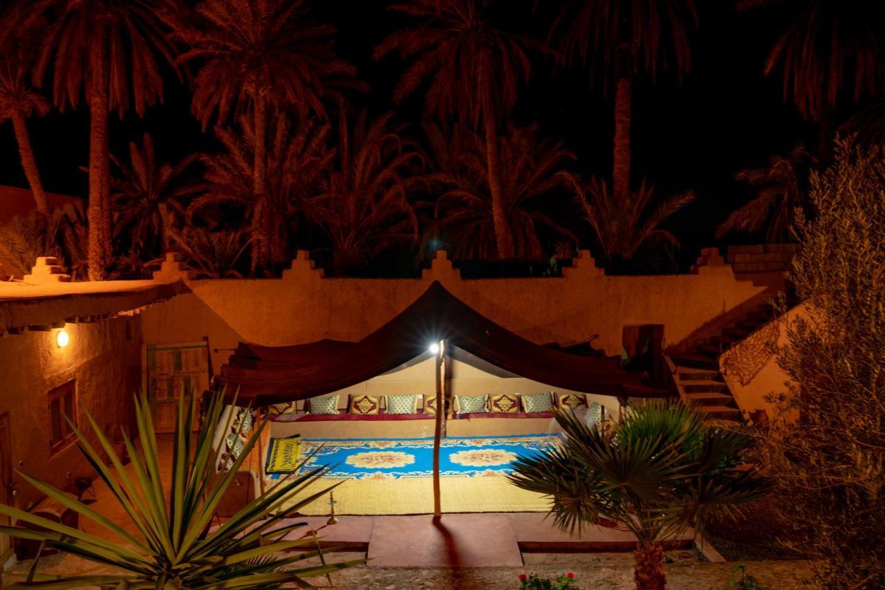 Maison Etoile Du Desert Aït Boukha Buitenkant foto