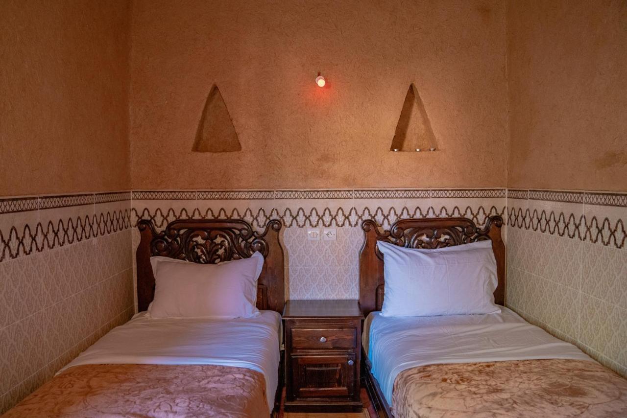 Maison Etoile Du Desert Aït Boukha Buitenkant foto