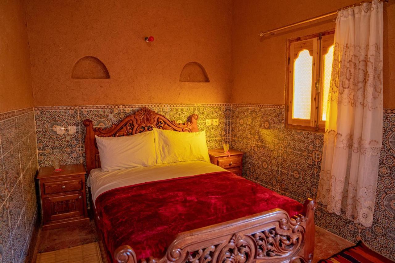 Maison Etoile Du Desert Aït Boukha Buitenkant foto