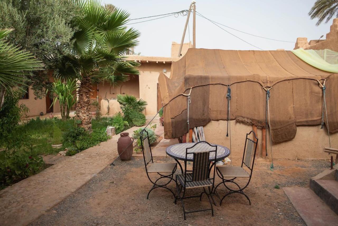 Maison Etoile Du Desert Aït Boukha Buitenkant foto